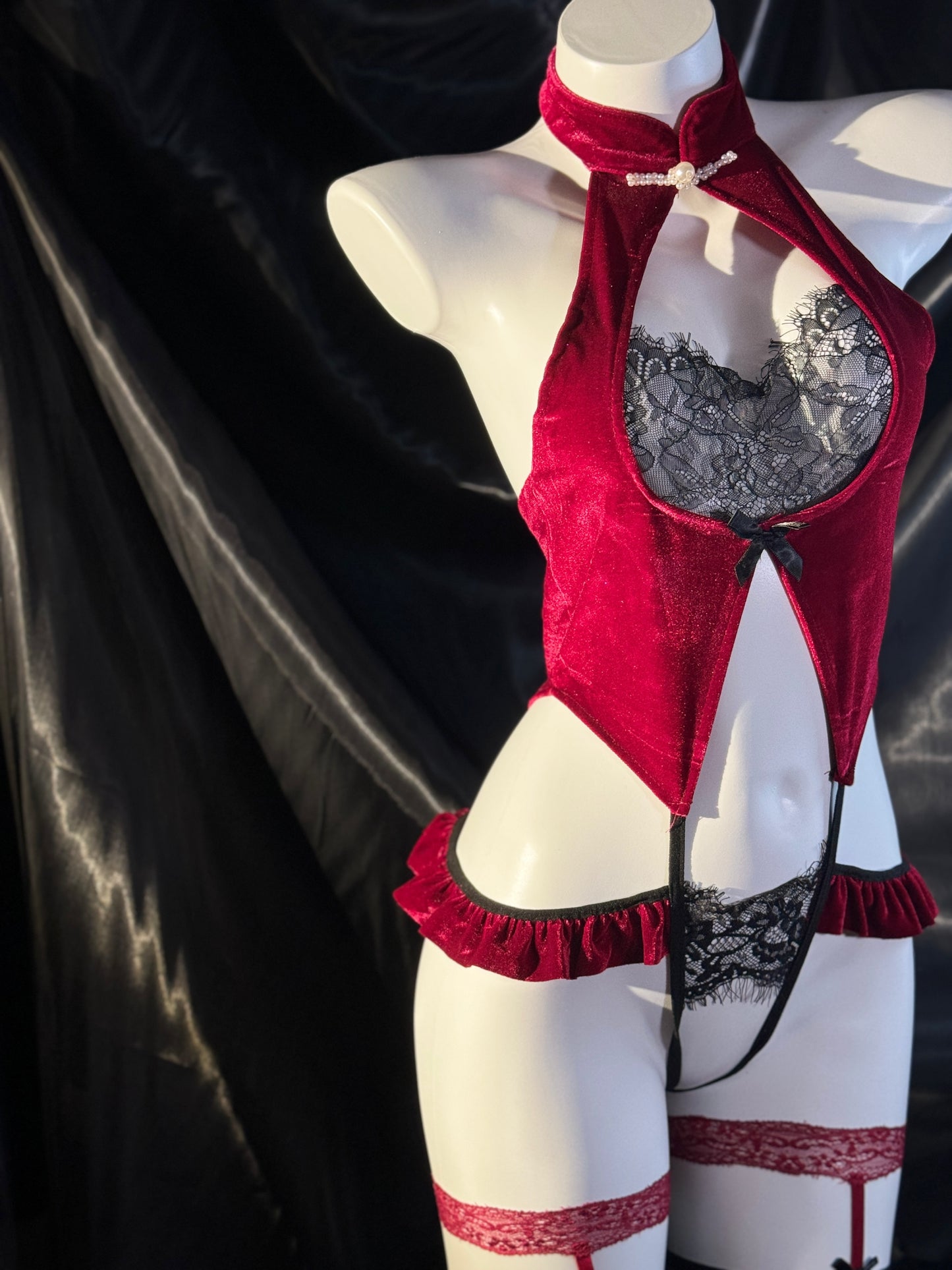 Vampire Countess Velvet Halter Lace Teddy Crotchless Costume Lingerie