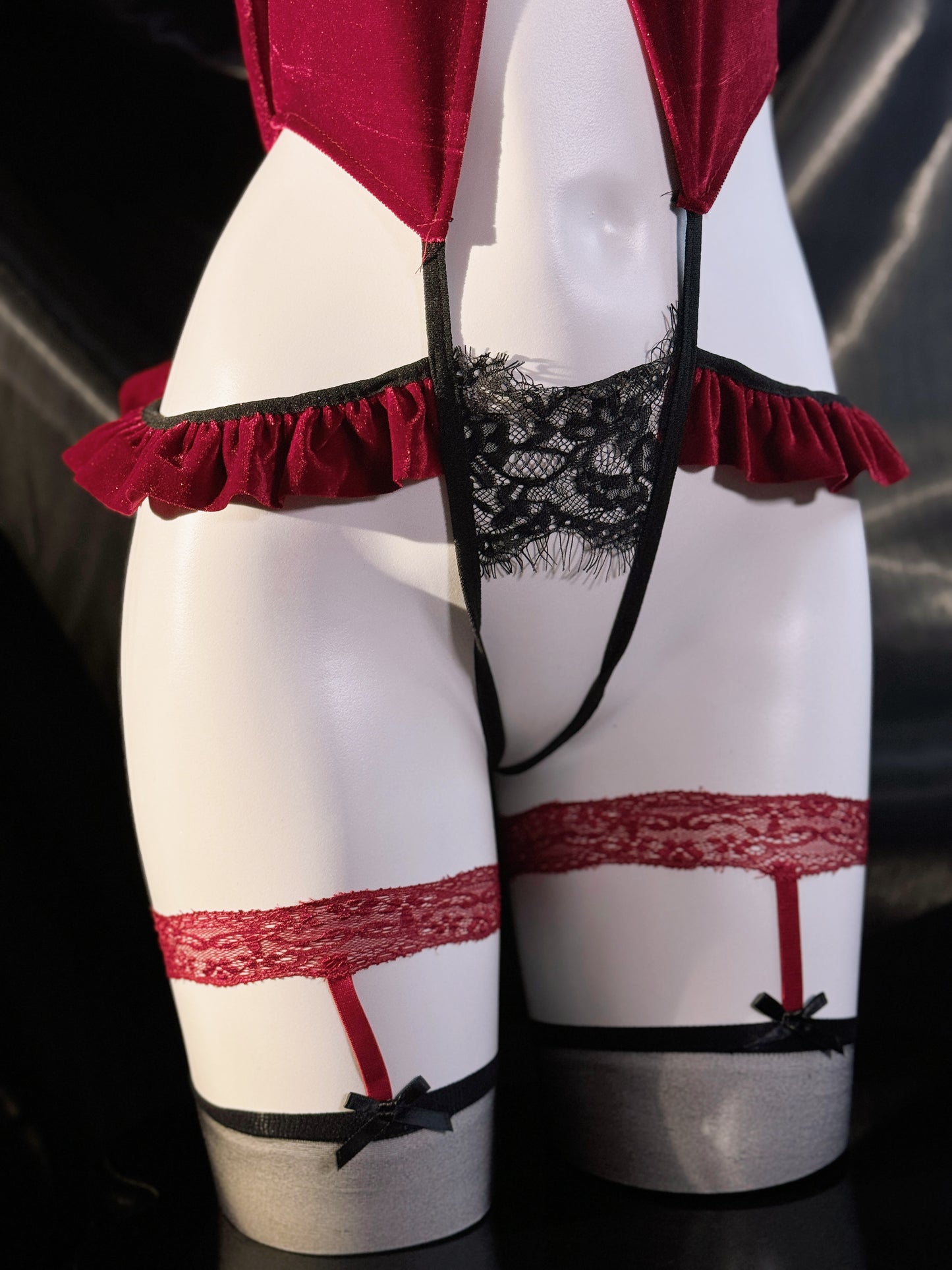 Vampire Countess Velvet Halter Lace Teddy Crotchless Costume Lingerie