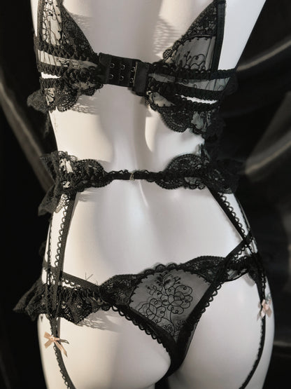 Garden Picnic Lace Garter Belt Three-piece Lingerie Set